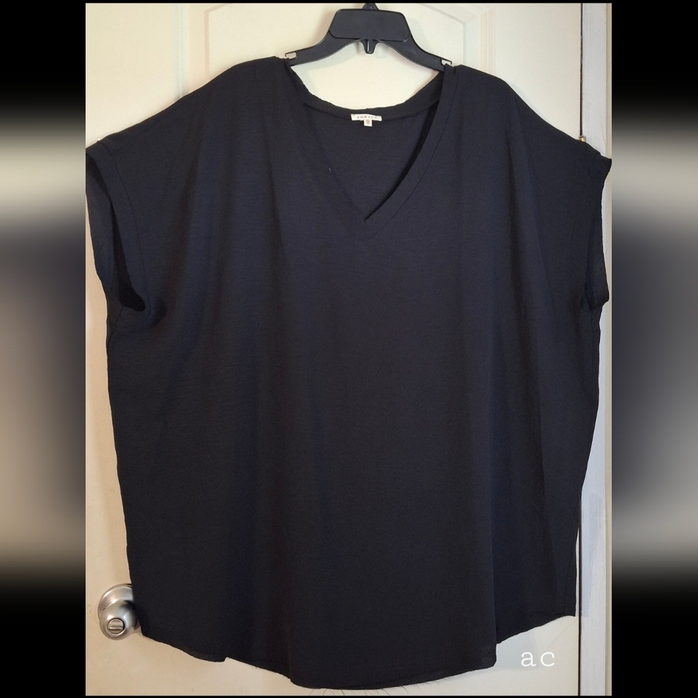 Jodifl Black V-Neck Women's Top‎ Sz 2X Flowy Casual Goth Vamp Rave Formal